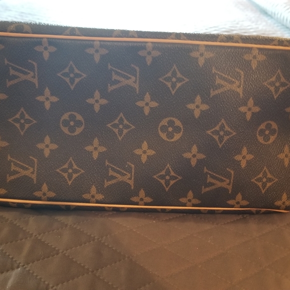 Louis Vuitton Saddle Bag - Picture 6 of 6